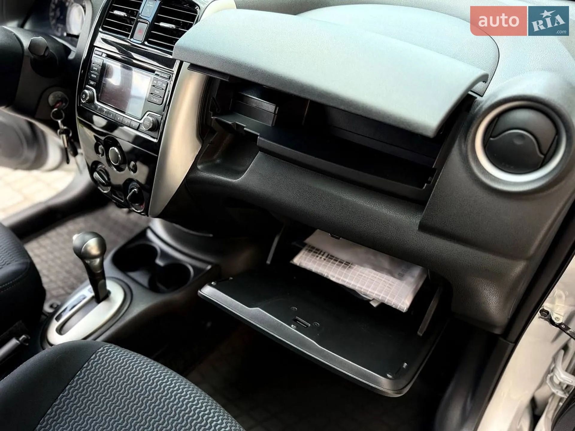 2016 Nissan Versa - мініатюра 36