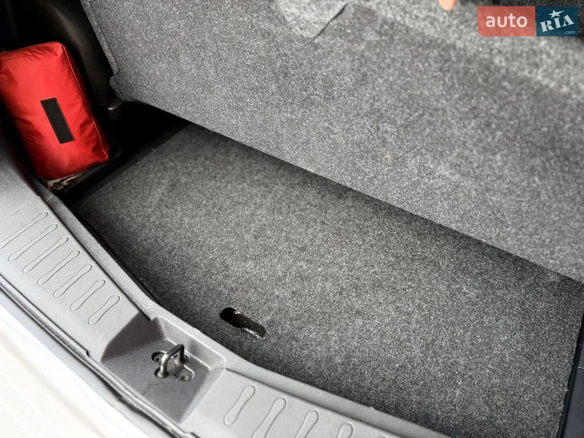 2016 Nissan Versa - мініатюра 41