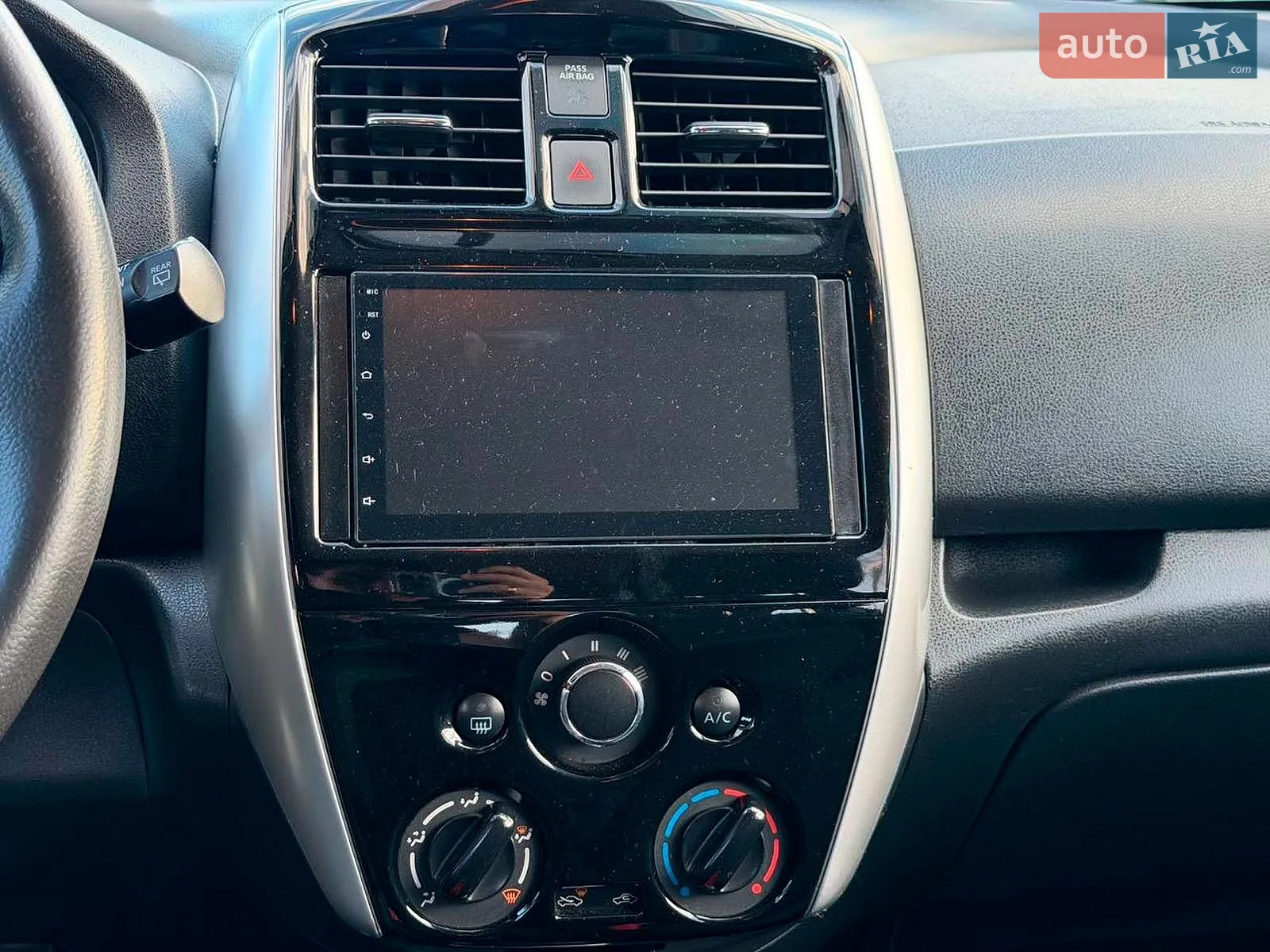 2017 Nissan Versa - мініатюра 21