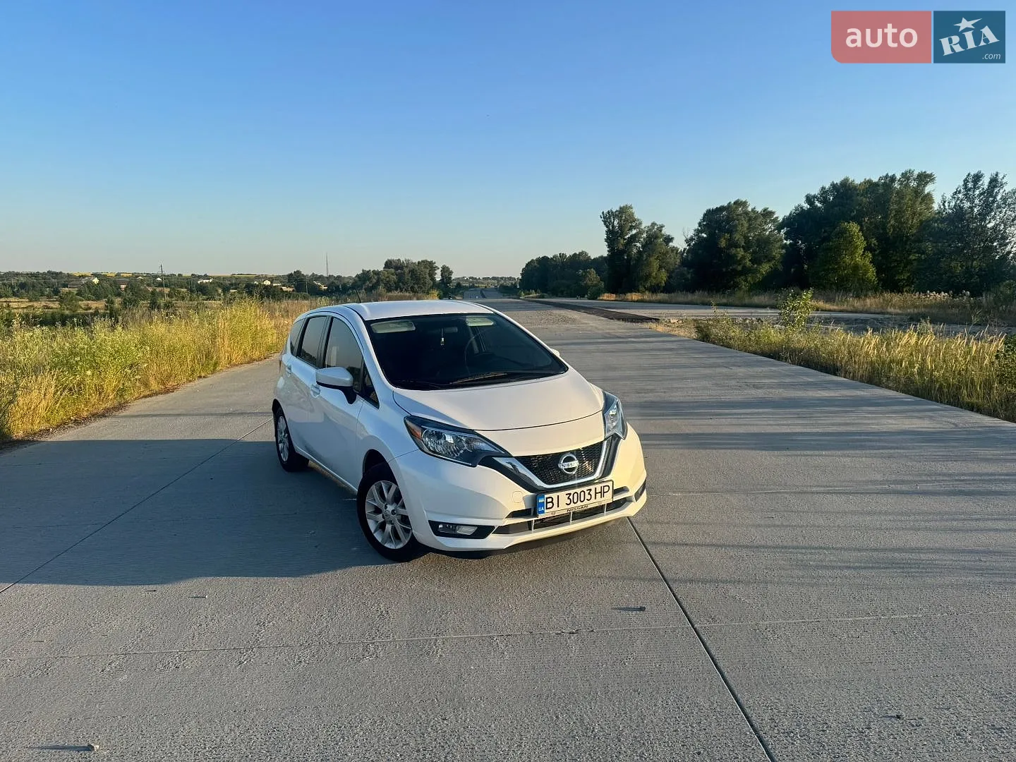 2017 Nissan Versa - мініатюра 2