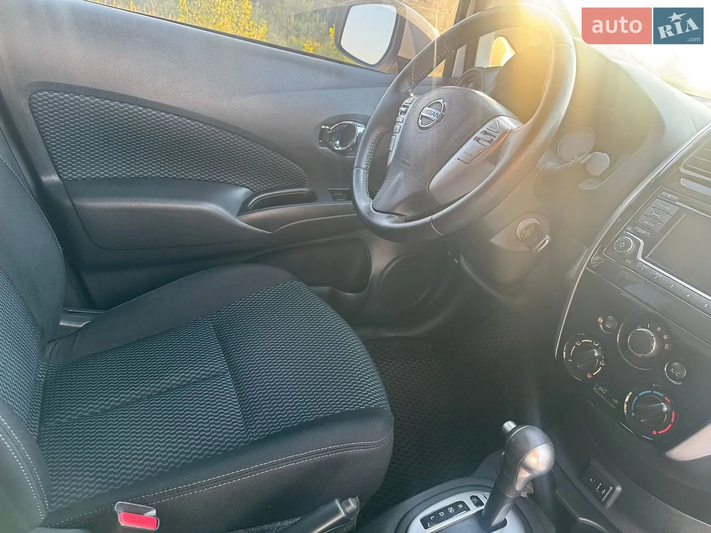2017 Nissan Versa - мініатюра 35