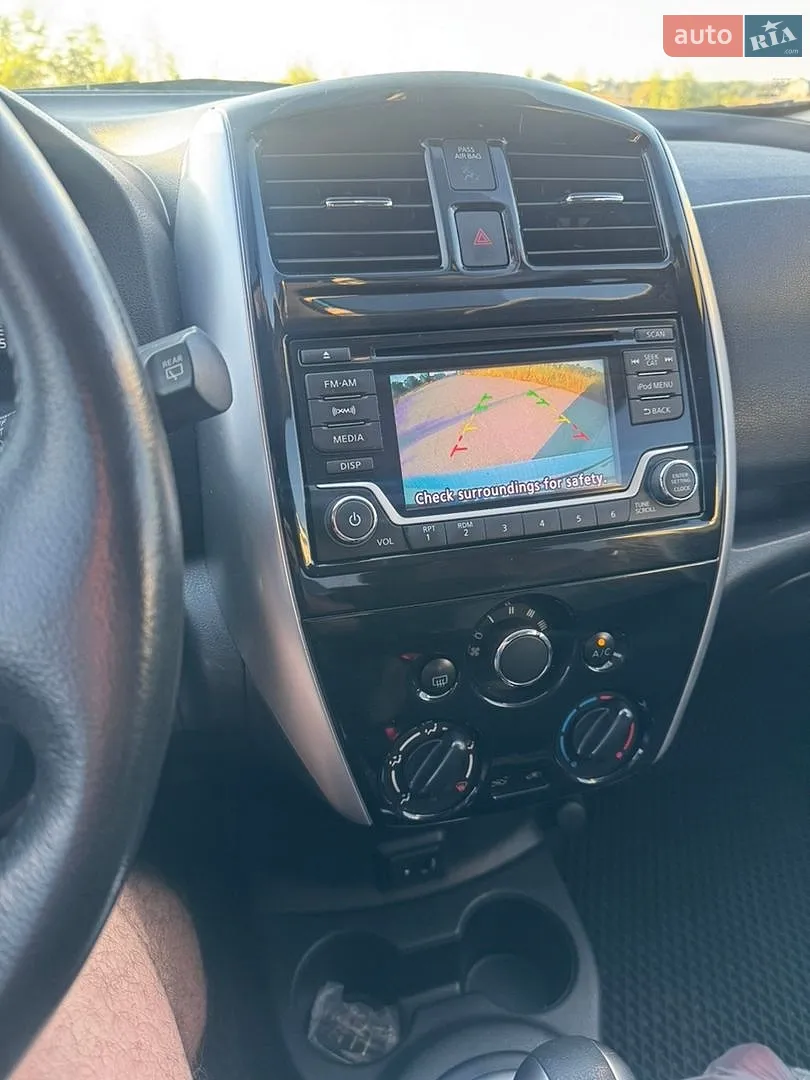 2017 Nissan Versa - мініатюра 38