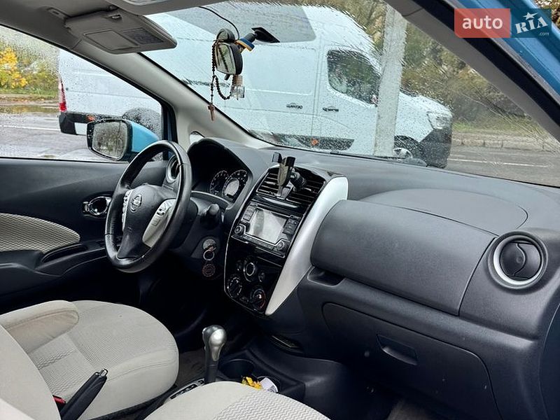 Хетчбек Nissan Versa Note 2014 в Львові
