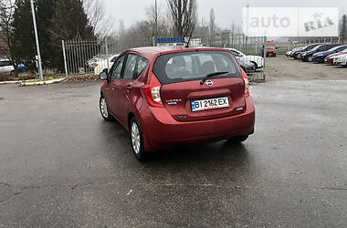 Хэтчбек Nissan Versa 2014 в Кременчуге