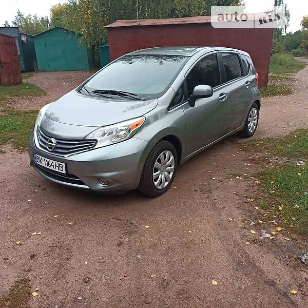 Nissan Versa