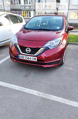 Хетчбек Nissan Versa 2017 в Вінниці