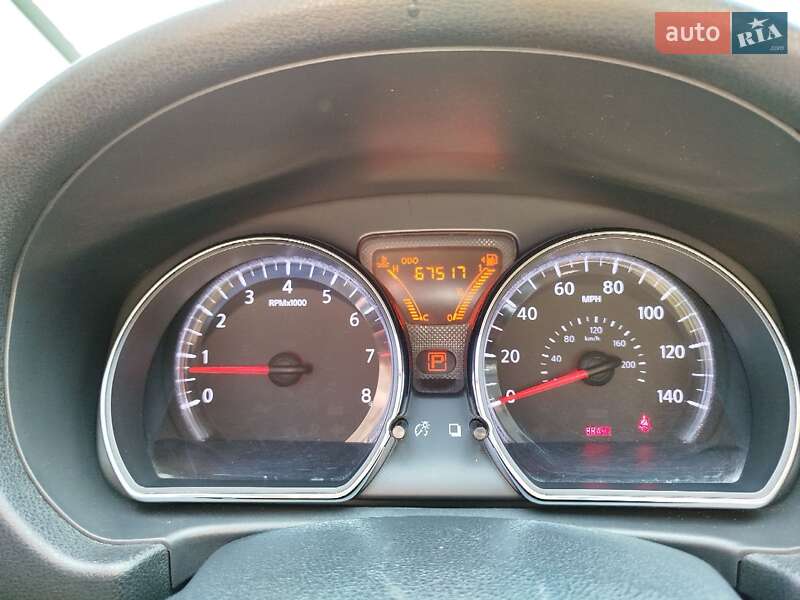 Седан Nissan Versa 2014 в Харькове