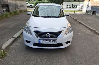 Nissan Versa 2013