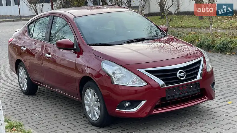 Nissan Versa