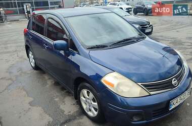 Седан Nissan Versa 2012 в Києві