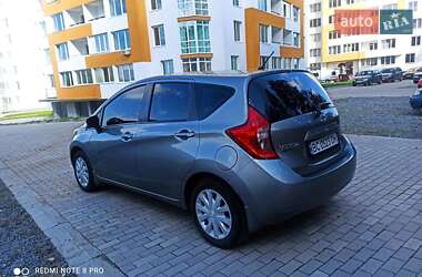 Седан Nissan Versa 2015 в Львове