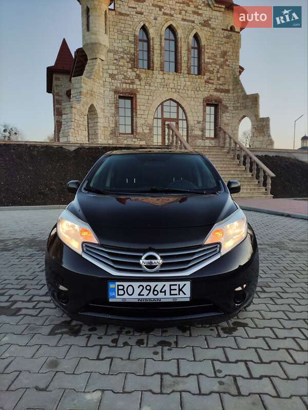 Седан Nissan Versa 2014 в 