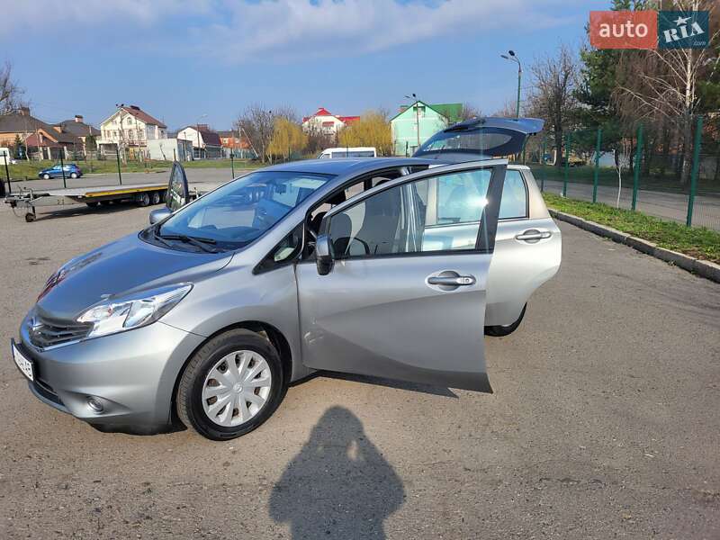 Седан Nissan Versa 2014 в Хмельницькому