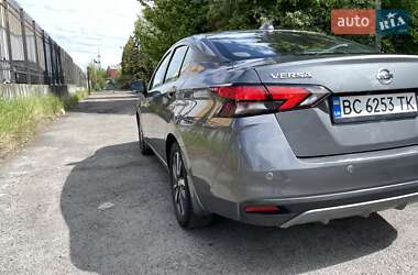 Седан Nissan Versa 2020 в 