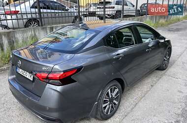 Седан Nissan Versa 2020 в 