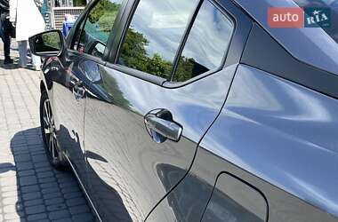 Седан Nissan Versa 2020 в 