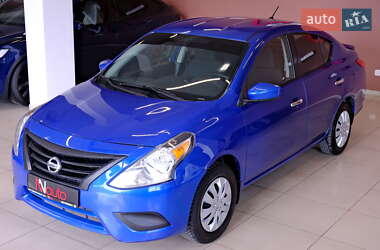 Седан Nissan Versa 2016 в 