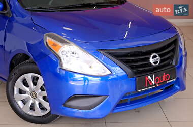 Седан Nissan Versa 2016 в 