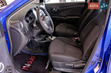 Седан Nissan Versa 2016 в 