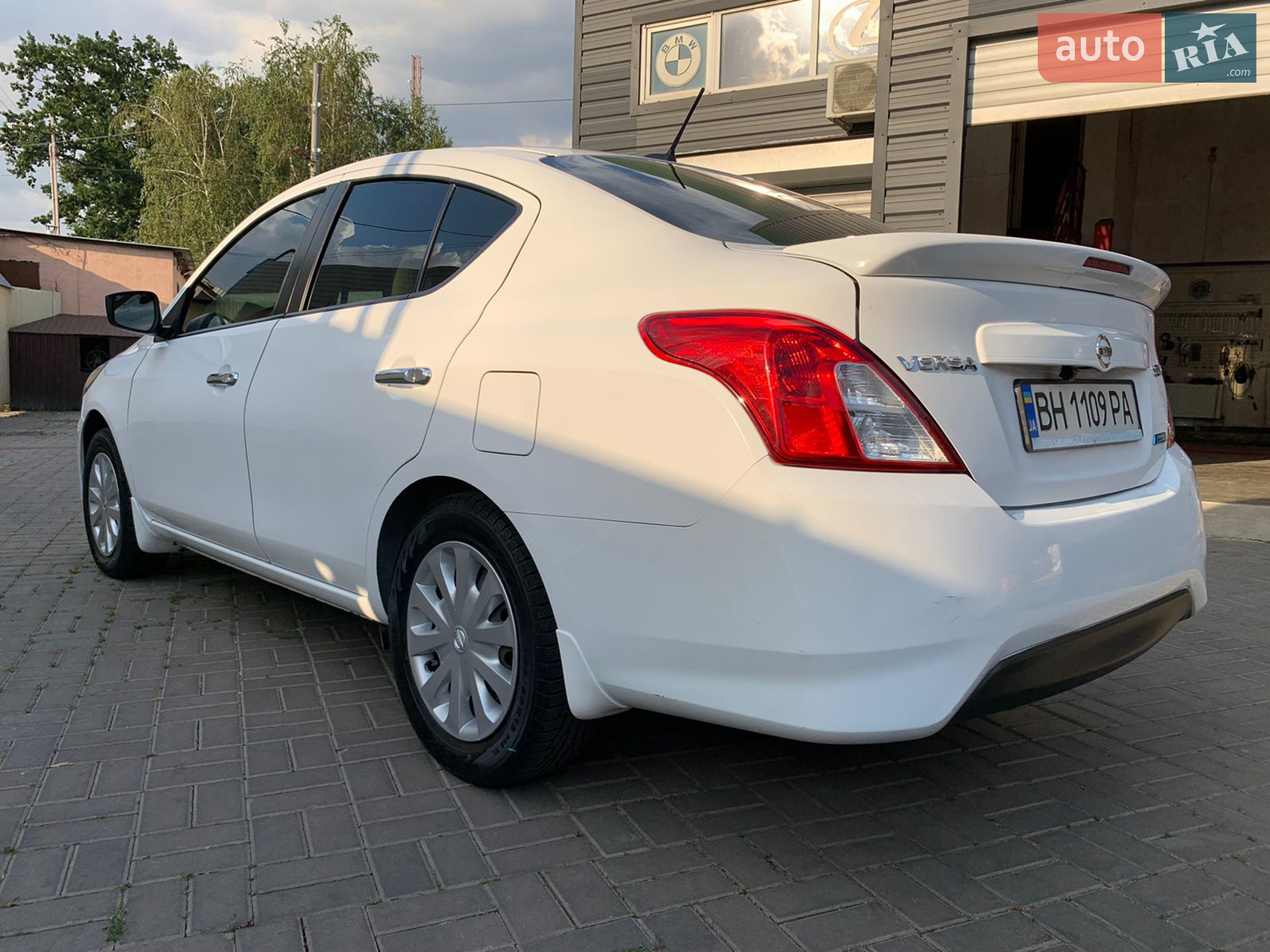 2016 Nissan Versa - мініатюра 16