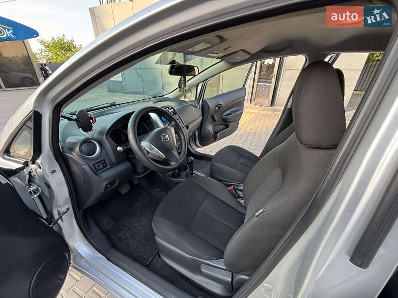 Седан Nissan Versa 2016 в Дніпрі фото 21 Седан Nissan Versa 2016 в Дніпрі
