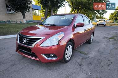 Седан Nissan Versa 2017 в Черкассах