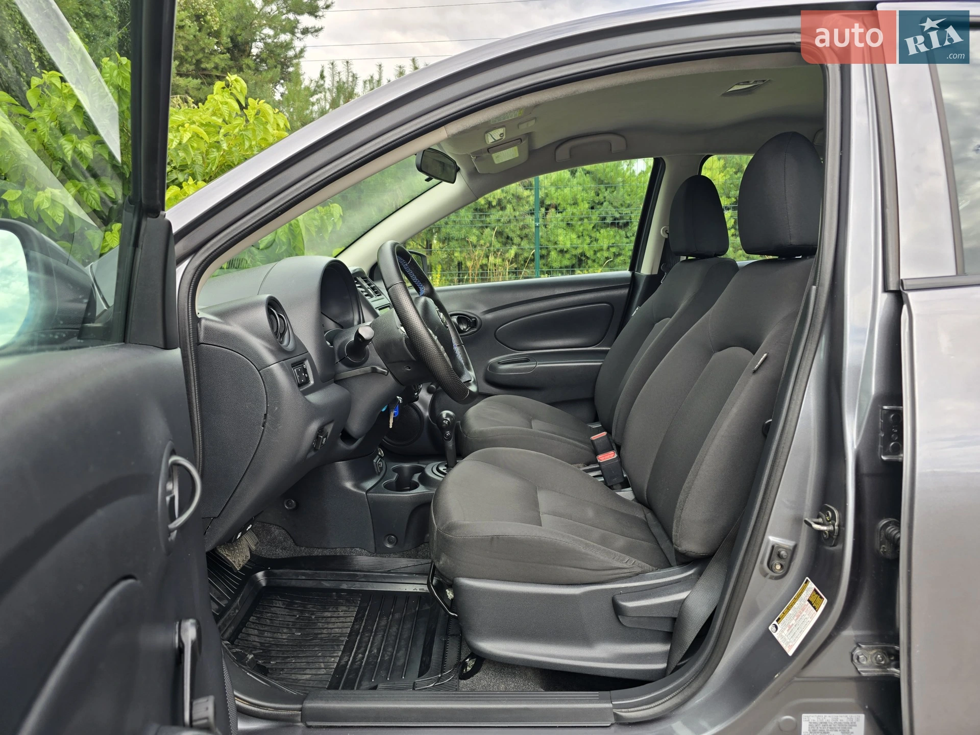 2019 Nissan Versa - мініатюра 18