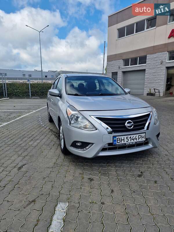 Седан Nissan Versa 2018 в Одессе фото 2 Седан Nissan Versa 2018 в Одессе
