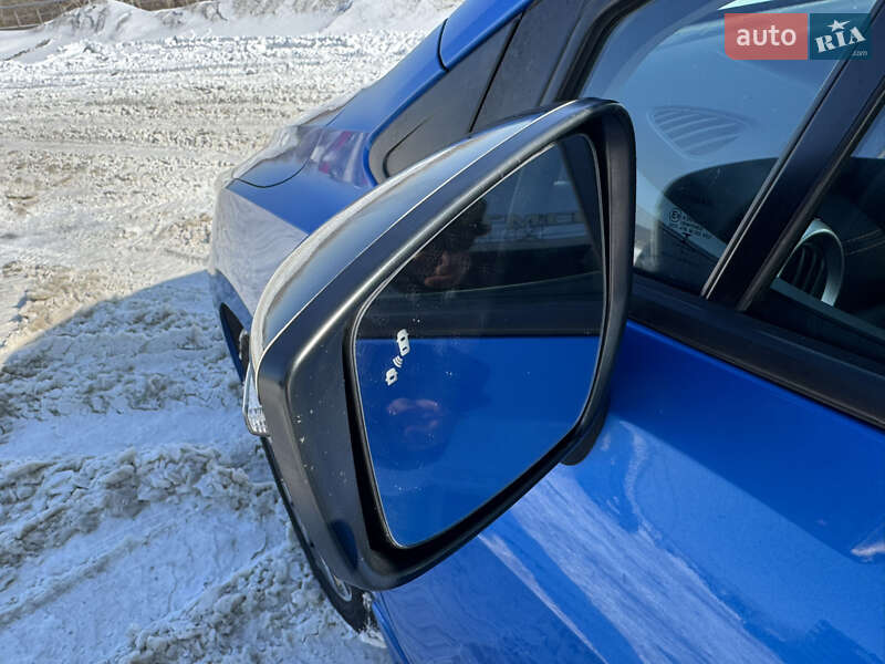 Седан Nissan Versa 2019 в Києві