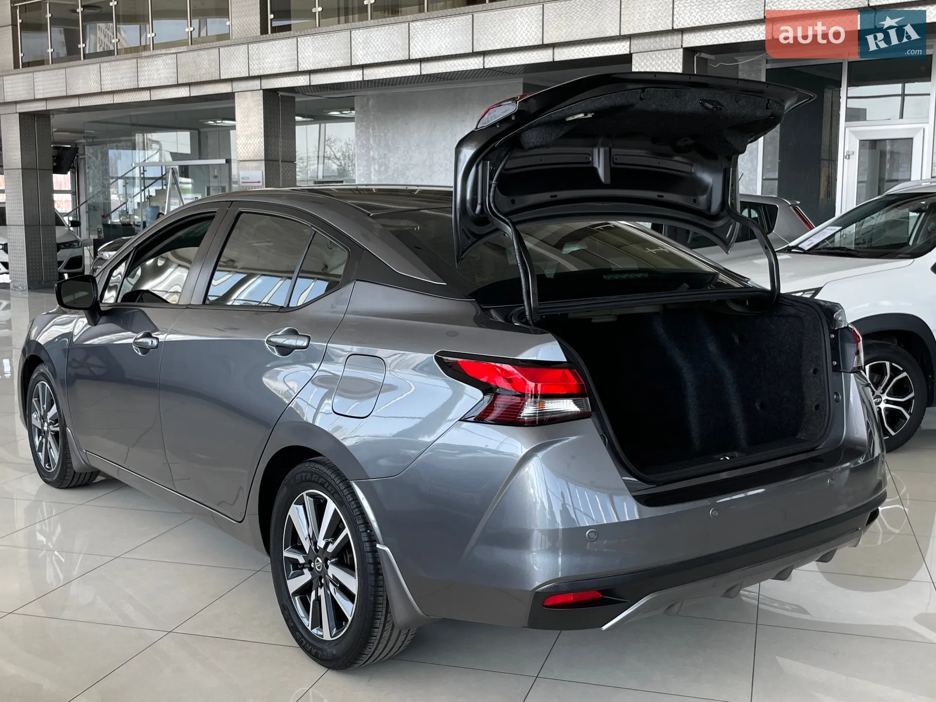 2020 Nissan Versa - мініатюра 11