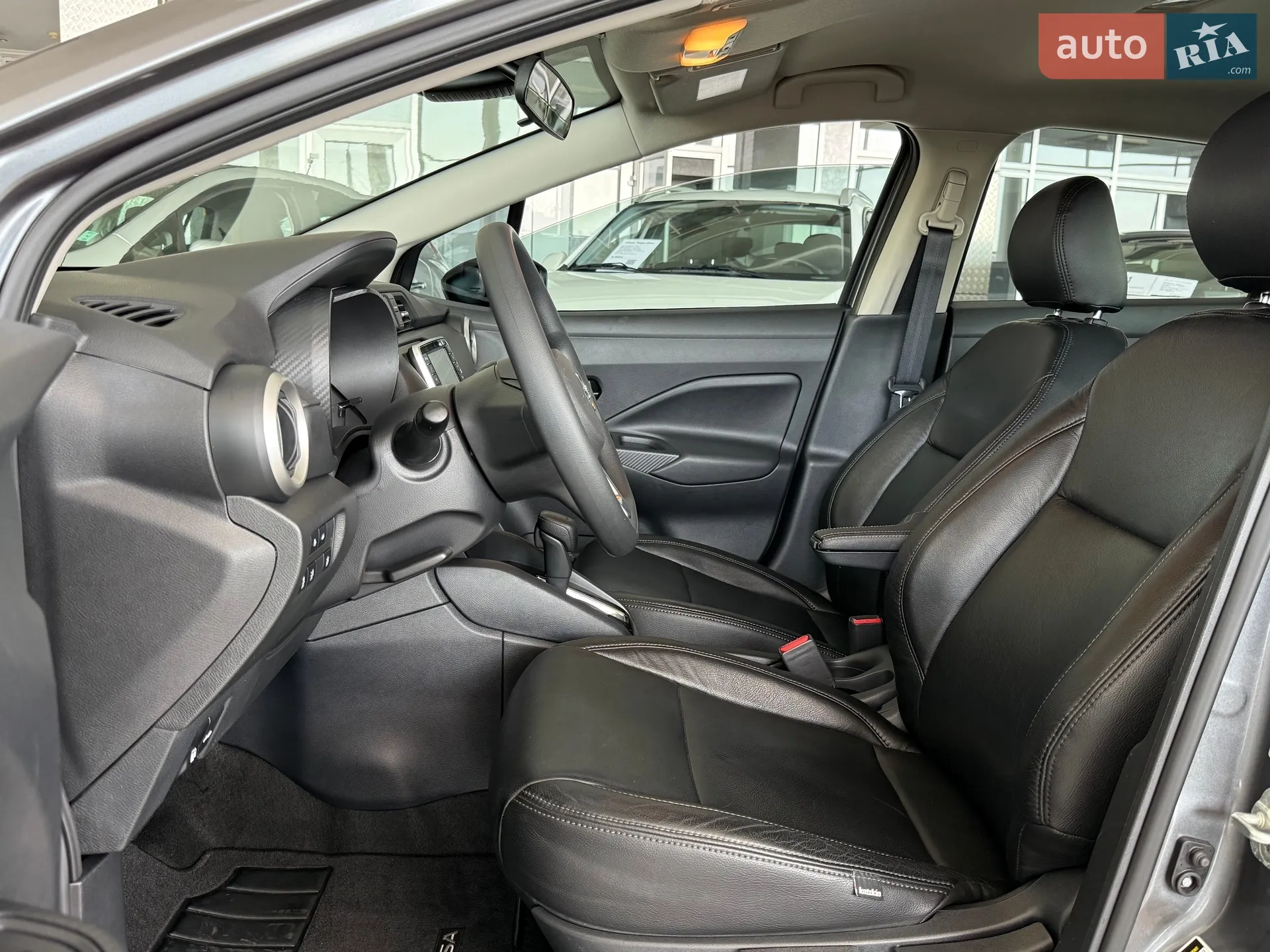 2020 Nissan Versa - мініатюра 17