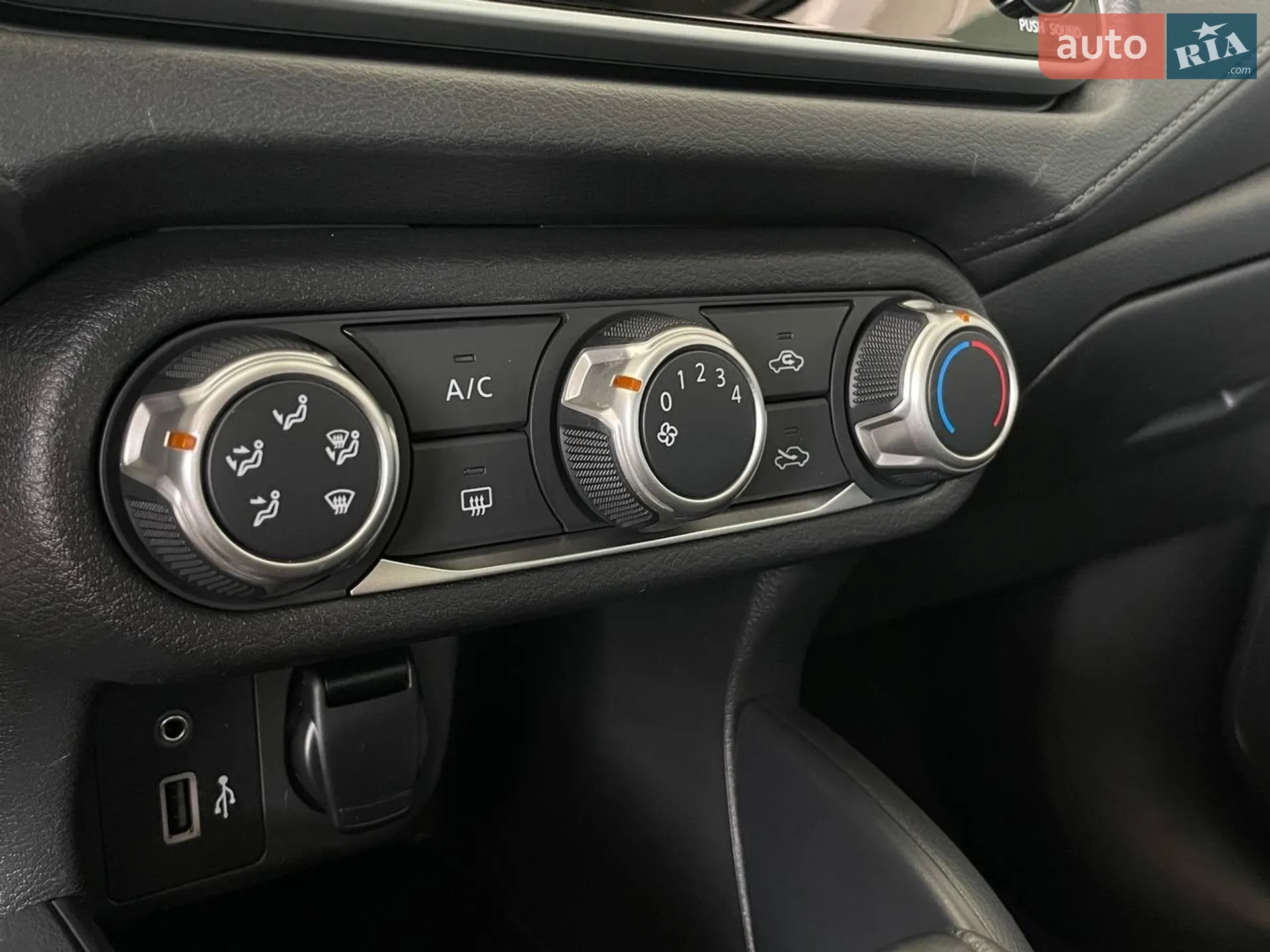 2020 Nissan Versa - мініатюра 25