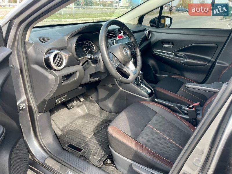 Седан Nissan Versa 2019 в Днепре