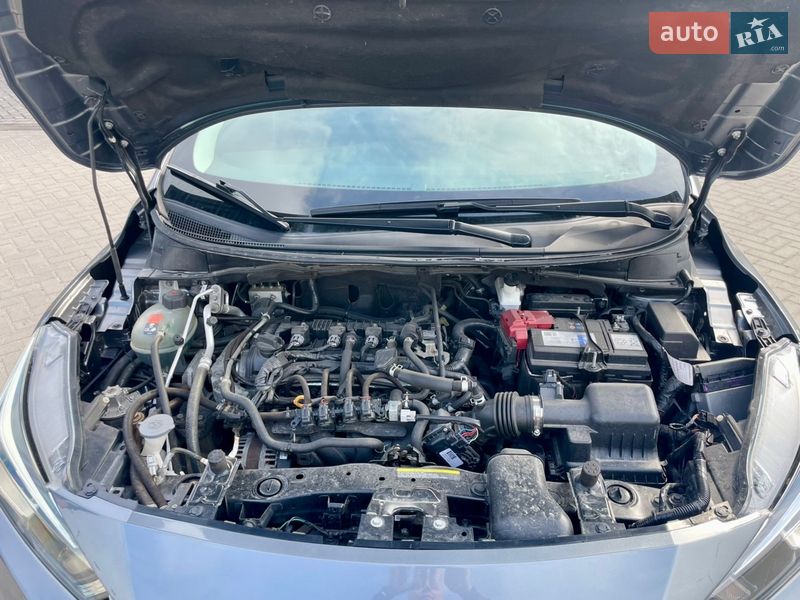 Седан Nissan Versa 2019 в Днепре