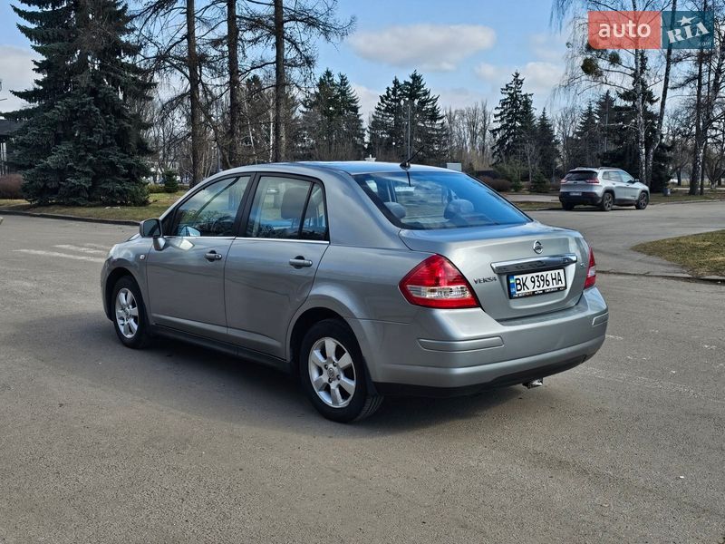 Седан Nissan Versa 2007 в Киеве фото 6 Седан Nissan Versa 2007 в Киеве