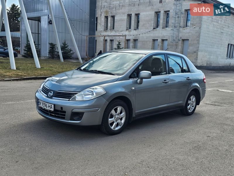 Седан Nissan Versa 2007 в Киеве фото 2 Седан Nissan Versa 2007 в Киеве