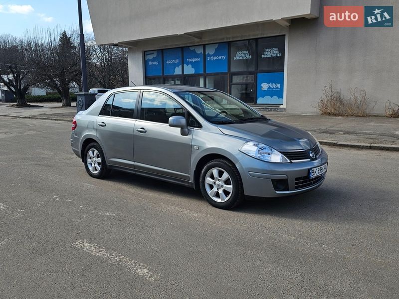 Седан Nissan Versa 2007 в Киеве фото 13 Седан Nissan Versa 2007 в Киеве