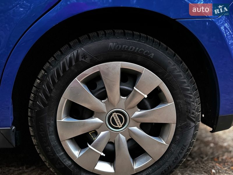 Седан Nissan Versa 2012 в Василькове