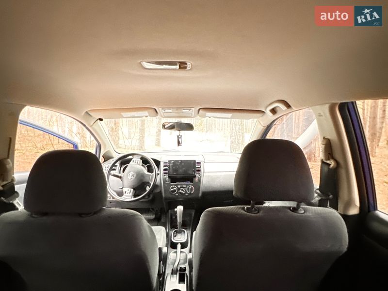 Седан Nissan Versa 2012 в Василькове