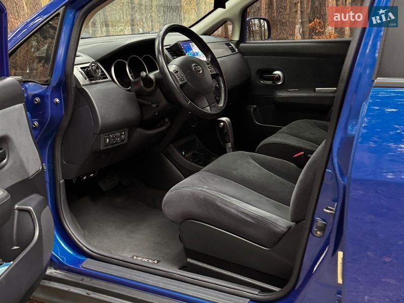 Седан Nissan Versa 2012 в Василькове