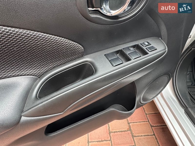 Седан Nissan Versa 2018 в Одесі фото 25 Седан Nissan Versa 2018 в Одесі