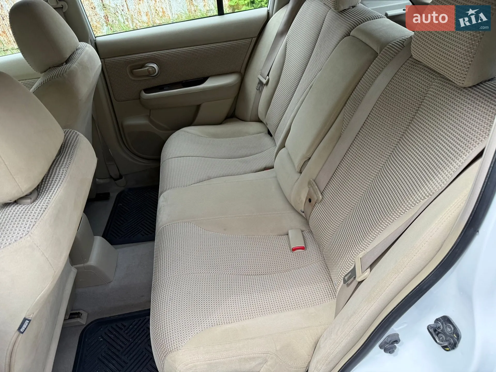 2010 Nissan Versa - мініатюра 39
