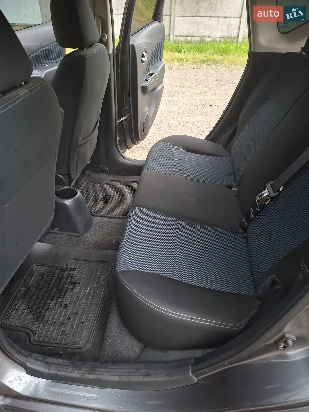 2017 Nissan Versa - мініатюра 19
