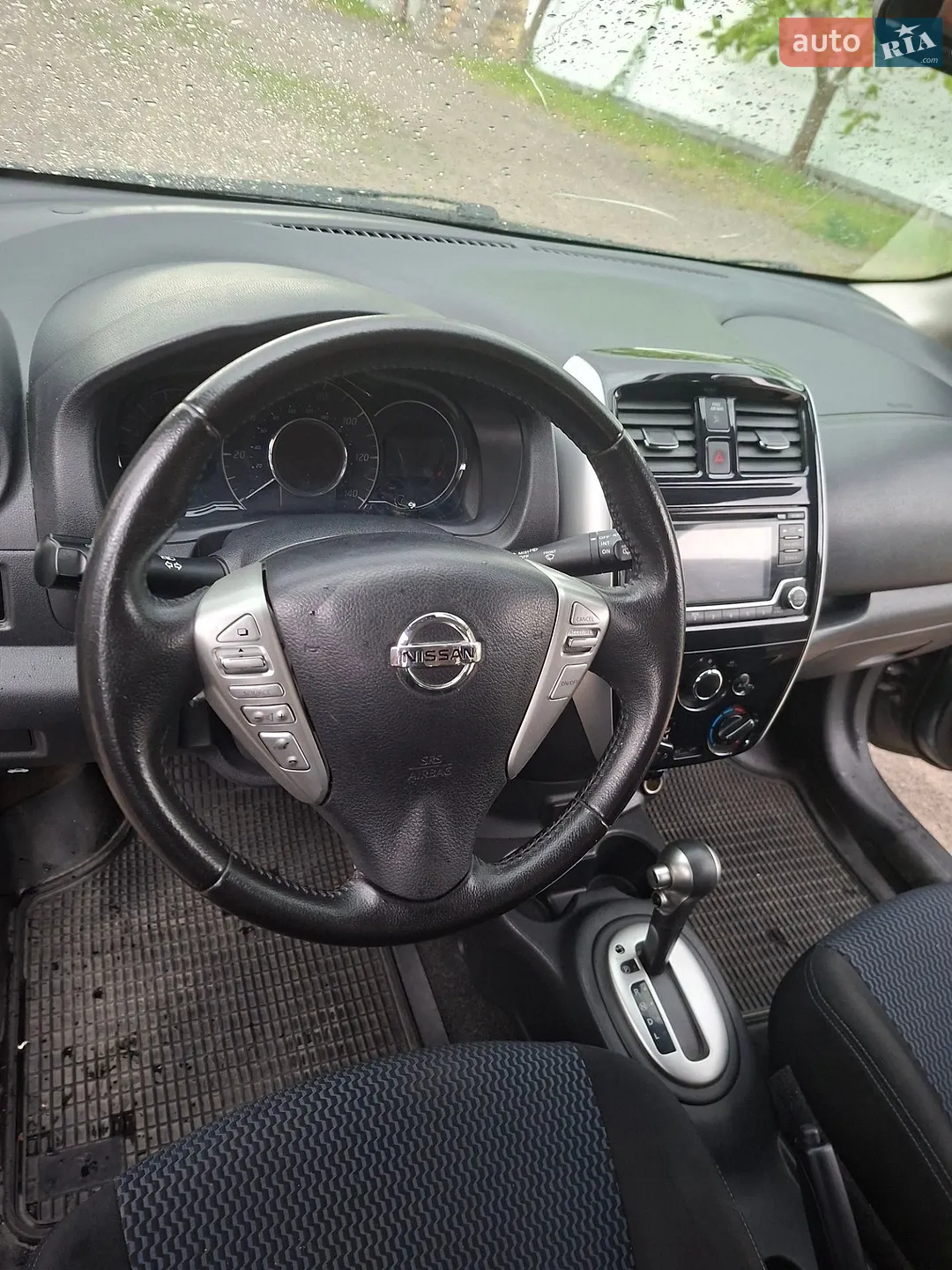 2017 Nissan Versa - мініатюра 22