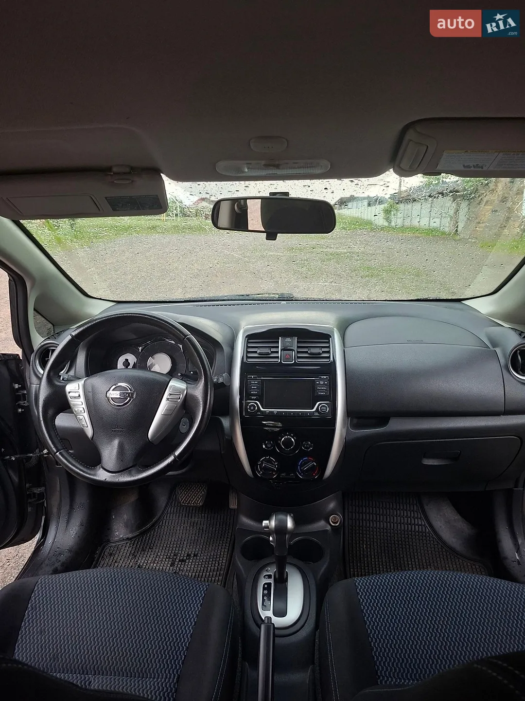 2017 Nissan Versa - мініатюра 24