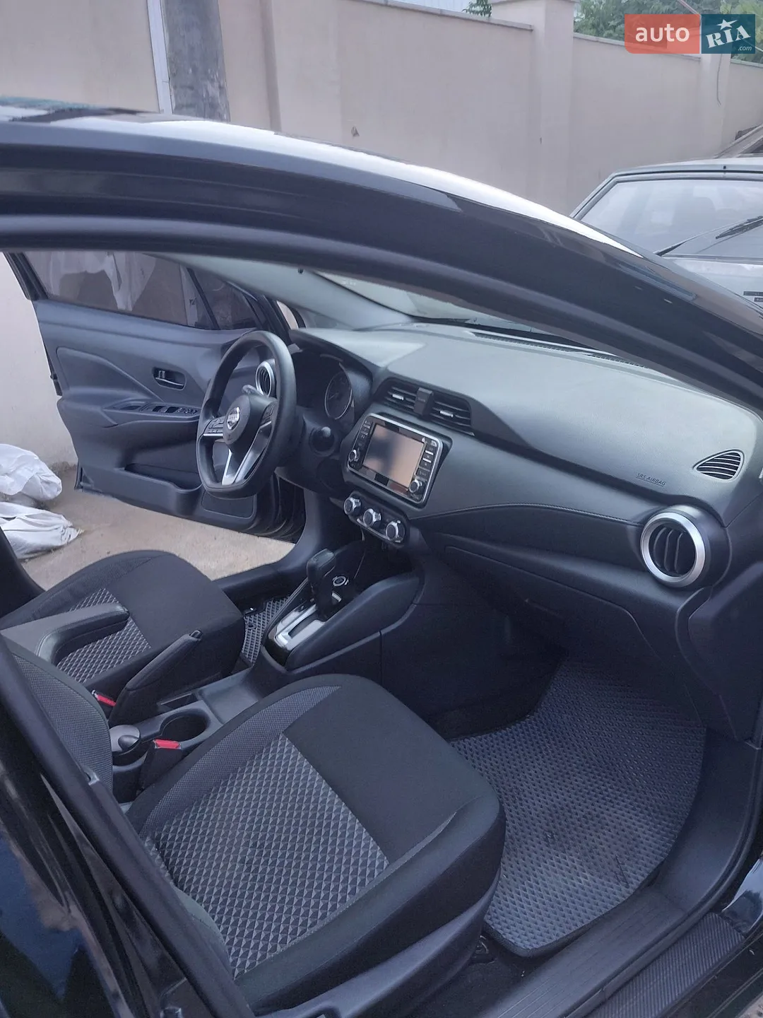 2020 Nissan Versa - мініатюра 2