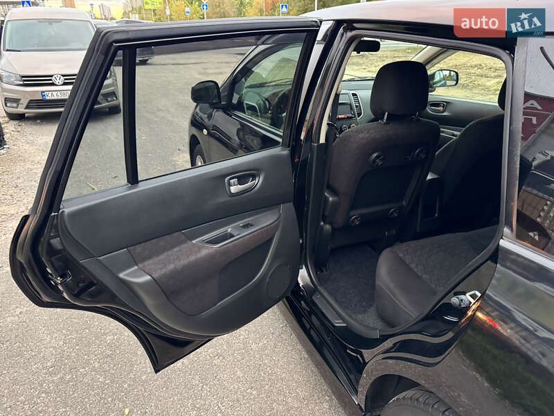 Універсал Nissan Wingroad 2013 в Києві фото 14 Універсал Nissan Wingroad 2013 в Києві