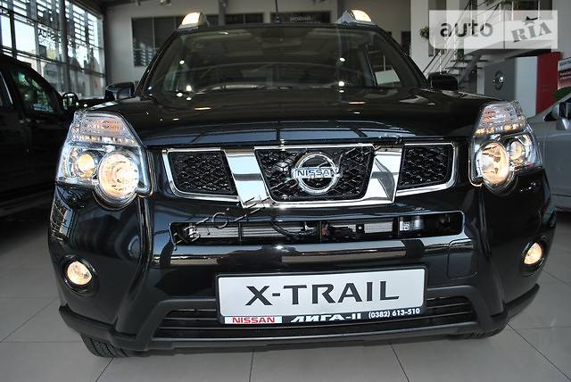 Внедорожник / Кроссовер Nissan X-Trail 2014 в 