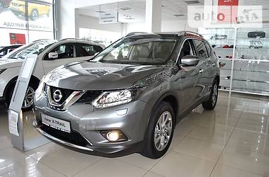 Внедорожник / Кроссовер Nissan X-Trail 2016 в Хмельницком