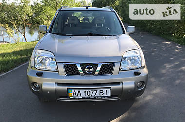 Внедорожник / Кроссовер Nissan X-Trail 2005 в Киеве